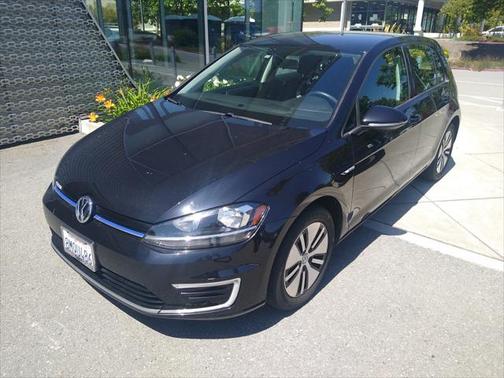 2019 Volkswagen e-Golf SE