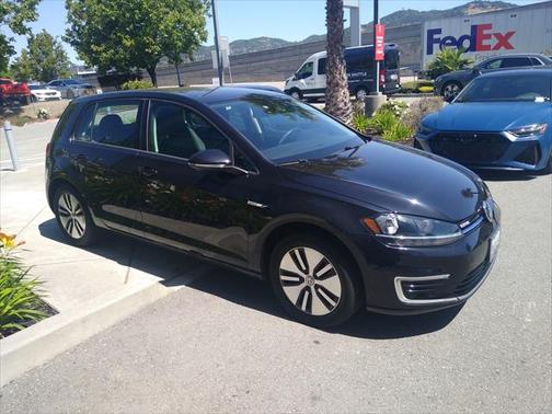 2019 Volkswagen e-Golf SE