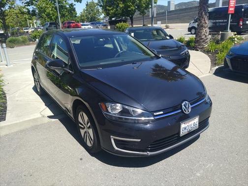 2019 Volkswagen e-Golf SE