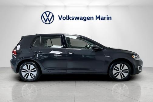 2019 Volkswagen e-Golf SE