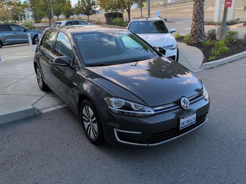 2019 Volkswagen e-Golf SE