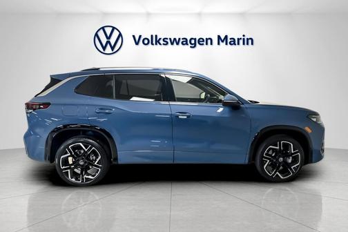 2026 Volkswagen Tiguan 2.0T SEL R-Line 4MOTION