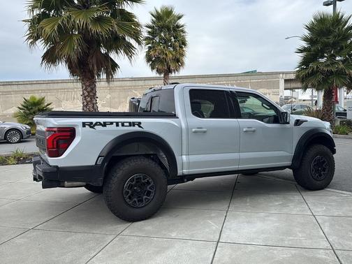 2025 Ford F-150 Raptor R