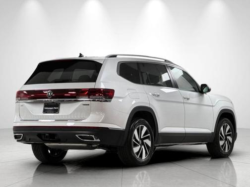 opal white pearl 2026 Volkswagen Atlas 2.0T SEL