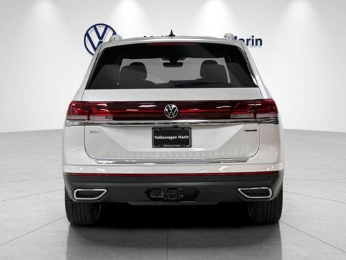opal white pearl 2026 Volkswagen Atlas 2.0T SEL