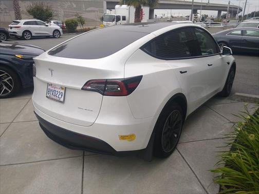 2021 Tesla Model Y Long Range Dual Motor All-Wheel Drive