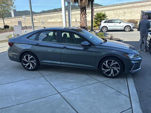 2025 Volkswagen Jetta 1.5T SEL