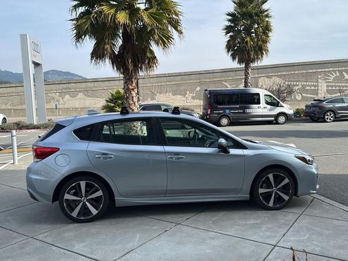 2017 Subaru Impreza 2.0i Sport