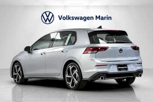 2026 Volkswagen Golf GTI 2.0T SE DSG