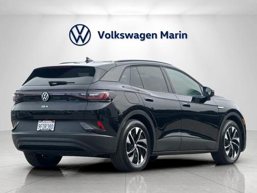 2022 Volkswagen ID.4 Pro