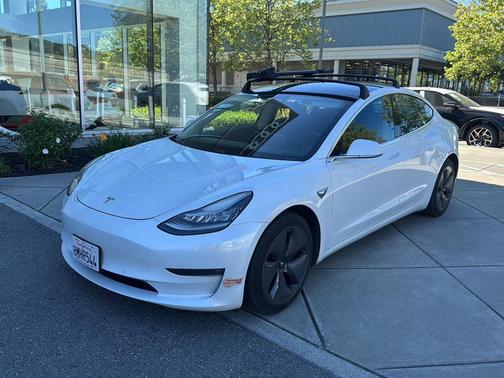 Pearl White Multi-Coat 2019 Tesla Model 3 Long Range