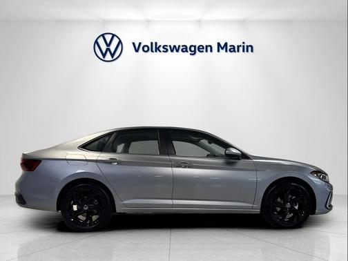 Pyrite Silver Metallic 2026 Volkswagen Jetta 1.4T SE