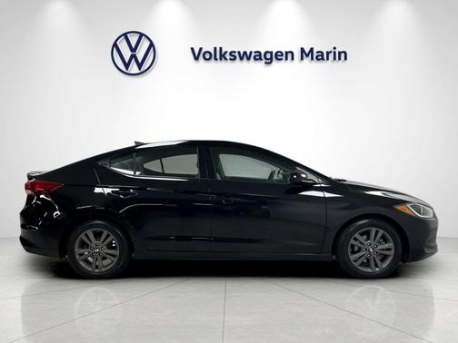 Phantom Black 2017 Hyundai ELANTRA SE