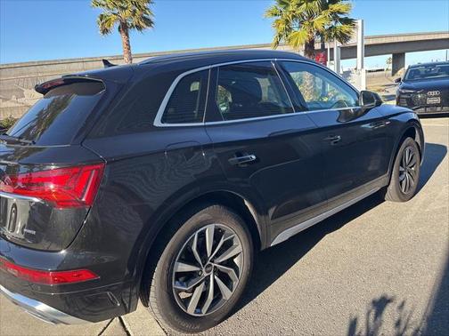 2022 Audi Q5 45 S line Premium