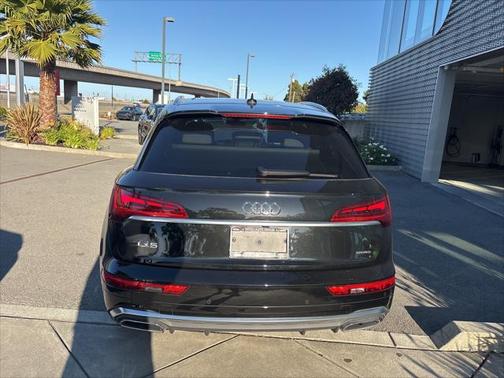 2022 Audi Q5 45 S line Premium
