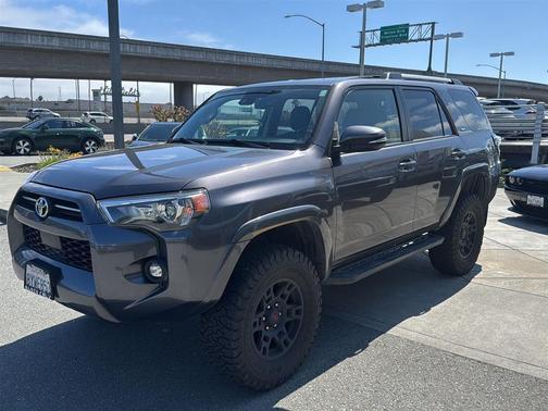 Magnetic Gray Metallic 2022 Toyota 4Runner SR5 Premium
