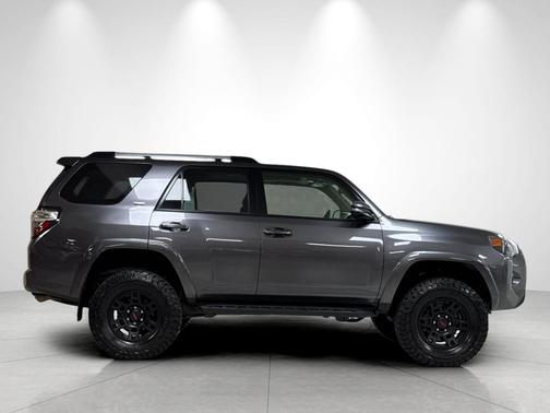Magnetic Gray Metallic 2022 Toyota 4Runner SR5 Premium