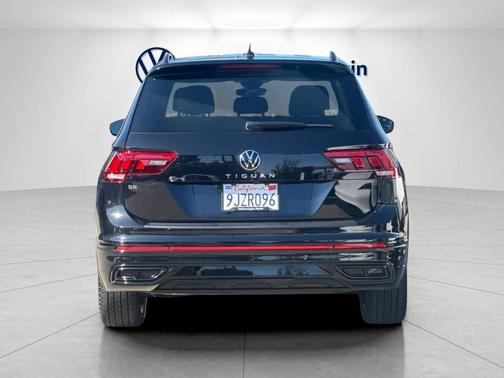 2023 Volkswagen Tiguan 2.0T SE R-Line Black