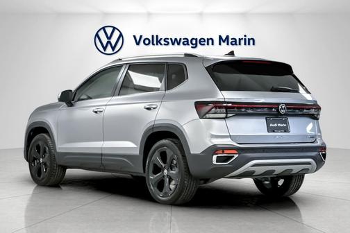2025 Volkswagen Taos 1.5T SEL