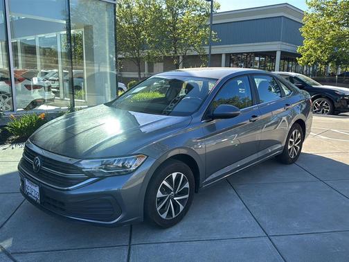 Platinum Gray Metallic 2023 Volkswagen Jetta 1.5T S