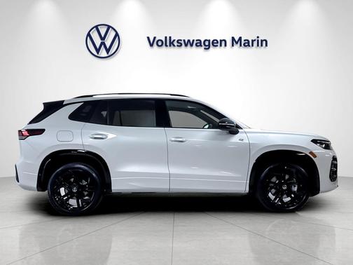 opal white pearl 2026 Volkswagen Tiguan 2.0T SE R-Line Black 4MOTION