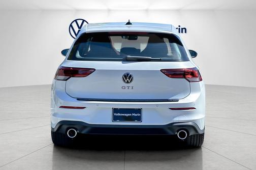 2025 Volkswagen Golf GTI 2.0T SE DSG