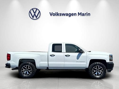 Summit White 2019 Chevrolet Silverado 1500 WT