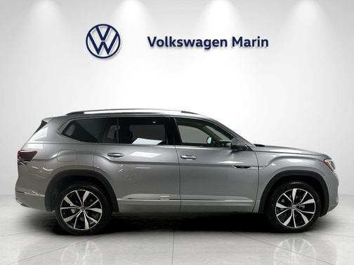 Silver Mist Metallic 2026 Volkswagen Atlas 2.0T SEL Premium R-Line 4MOTION