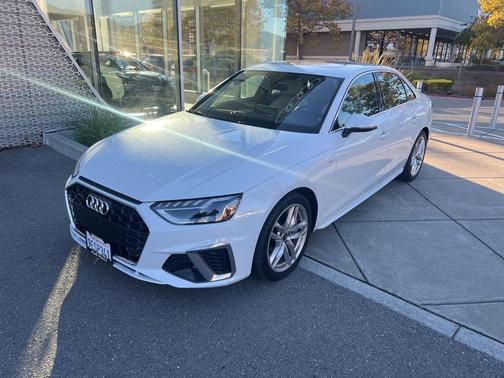 2023 Audi A4 45 S line Premium Plus
