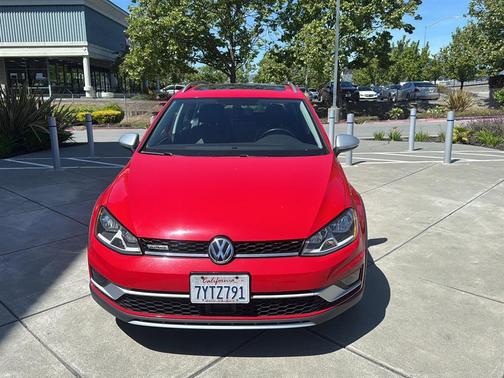 2017 Volkswagen Golf Alltrack TSI SE