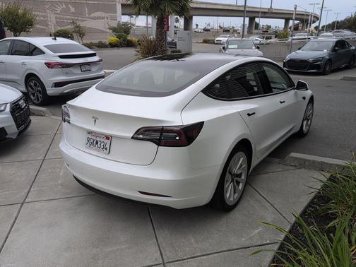 2023 Tesla Model 3 Standard Range