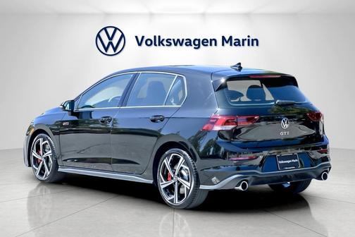 2025 Volkswagen Golf GTI 2.0T SE DSG