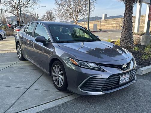 2021 Toyota Camry LE