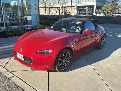 2016 Mazda MX-5 Miata Grand Touring