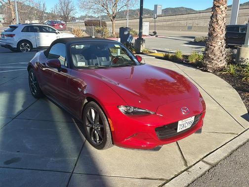 2016 Mazda MX-5 Miata Grand Touring