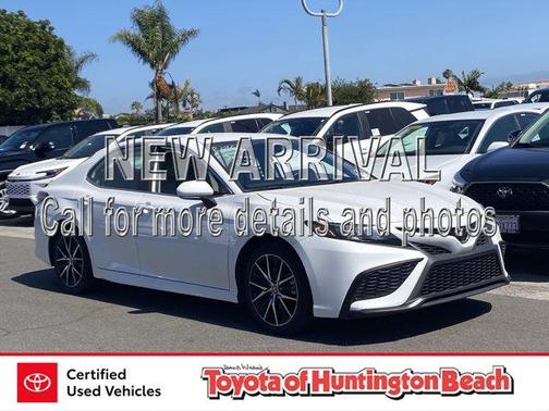 Ice 2024 Toyota Camry SE