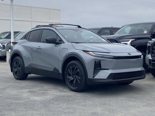 Cement 2026 Toyota C-HR SE