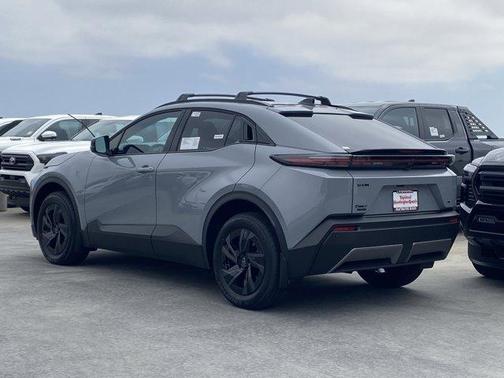 Cement 2026 Toyota C-HR SE