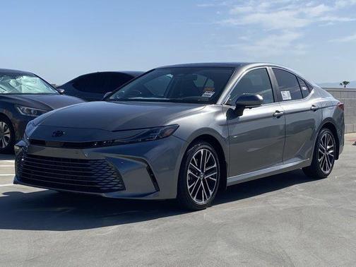 Metal 2026 Toyota Camry XLE
