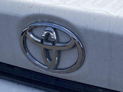 Ice 2023 Toyota Corolla LE
