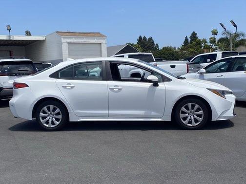 Ice 2023 Toyota Corolla LE