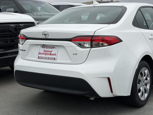 Ice 2023 Toyota Corolla LE