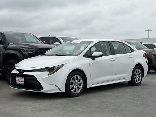 Ice 2023 Toyota Corolla LE