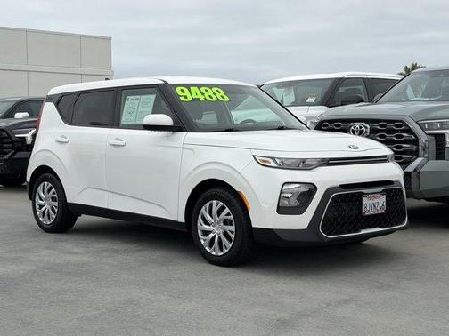 Snow White Pearl 2020 Kia Soul LX