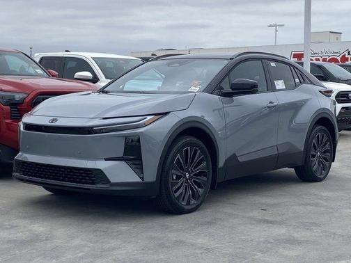 Cement 2026 Toyota C-HR XSE