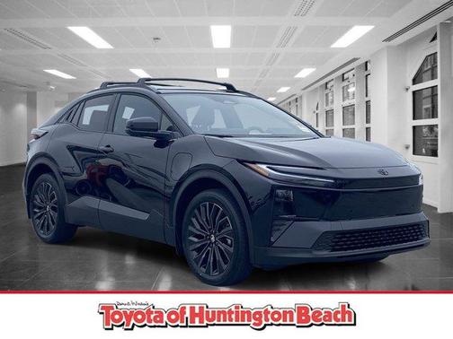 Midnight Black Metallic 2026 Toyota C-HR XSE