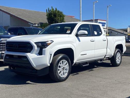 Ice 2025 Toyota Tacoma SR5