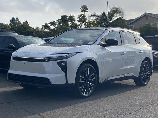 Wind Chill Pearl 2026 Toyota bZ LIMITED