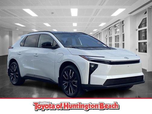 Wind Chill Pearl 2026 Toyota bZ LIMITED