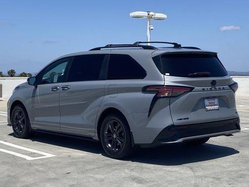 Cement 2025 Toyota Sienna XSE